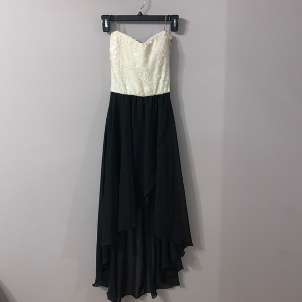 White sequins and black high low Windsor dress XS